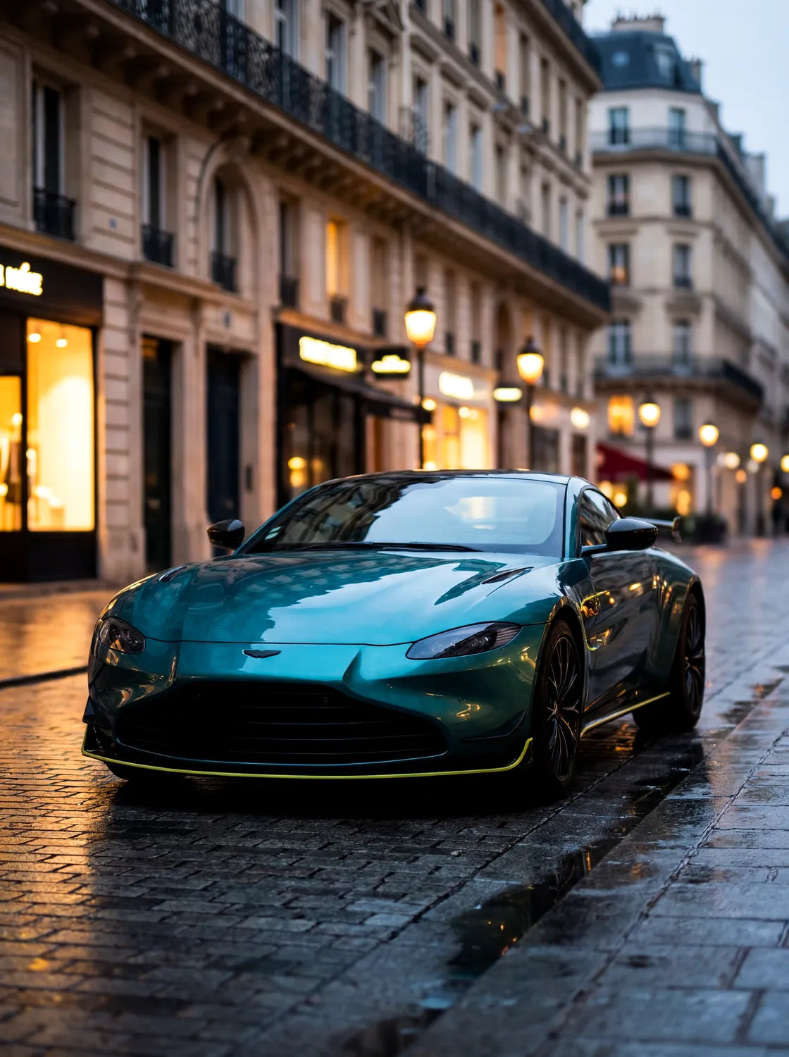 Tableau Aston Martin Vantage — Haussmannien | en Métal Format A3