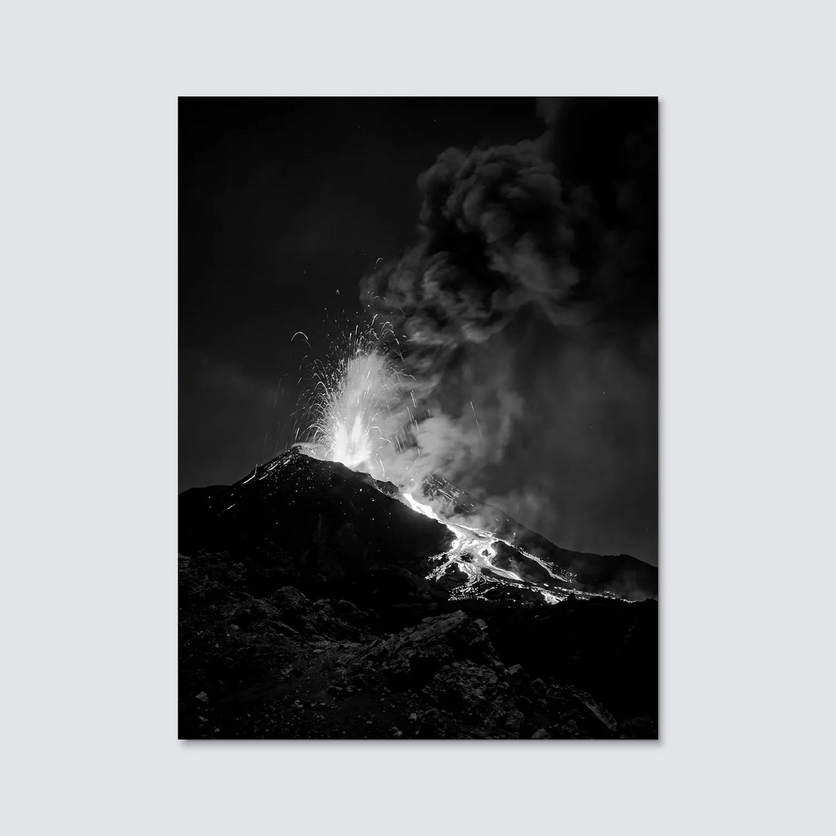Tableau Volcan en éruption N&B | en Métal Format A3
